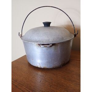 Mirro Cooking Kettle Pot Large Rust Lid Vintage Dutch Oven Stock Pot Cooker